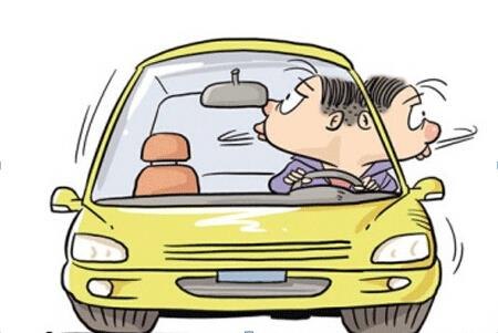 開(kāi)車(chē)抽煙扣分嗎，2018年開(kāi)車(chē)抽煙如何處罰